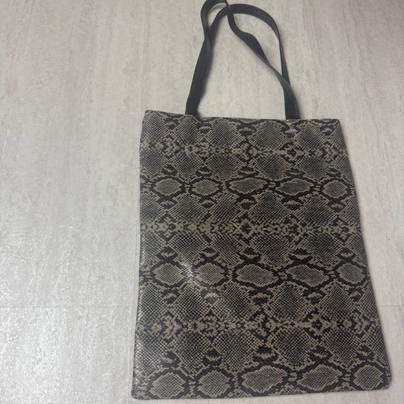 Chico's faux leather Snake Print Tote Bag shoulder bag - Picture 3 of 10